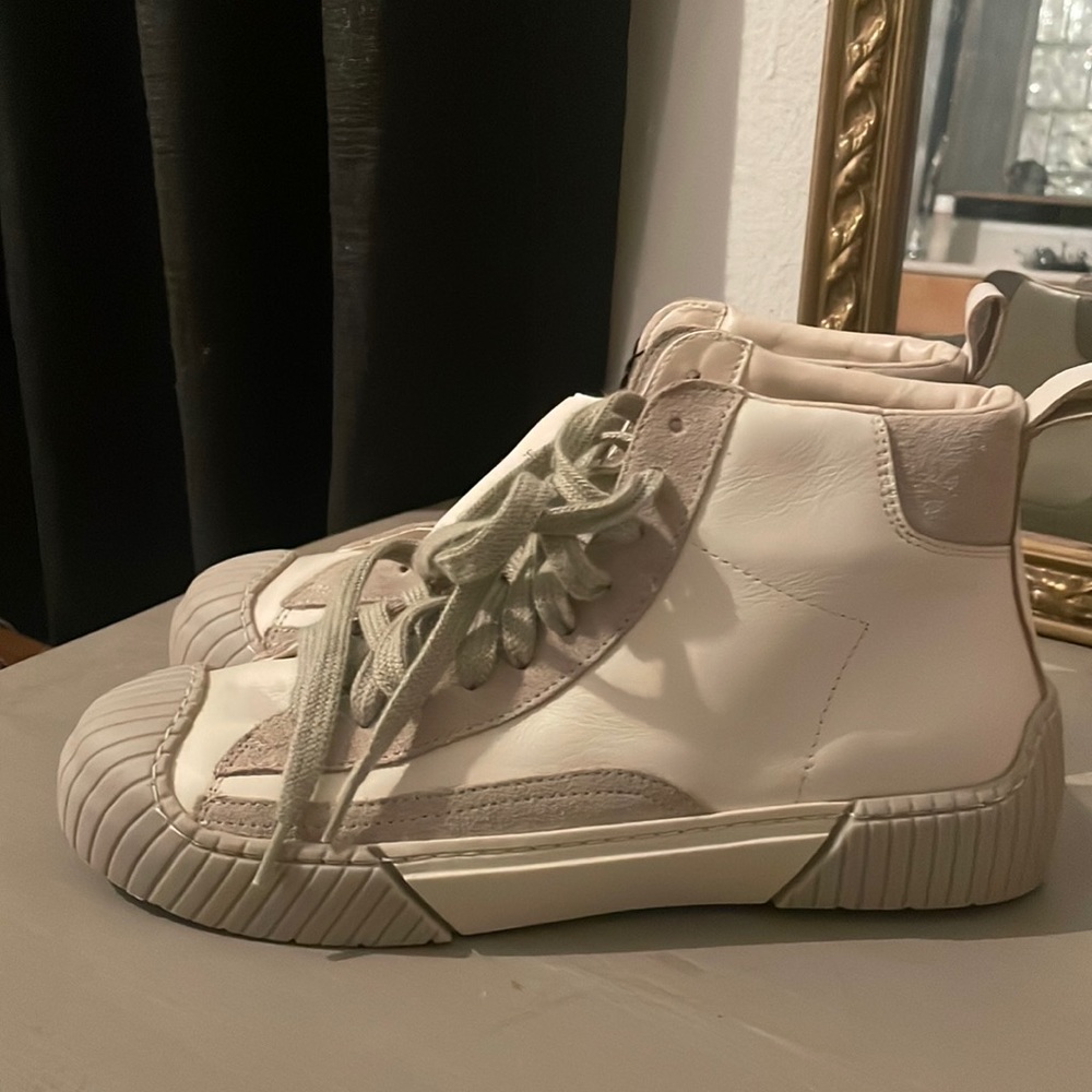MANGO sneakers never been worn!